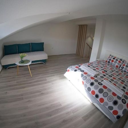 Apartmani Ivkovic+ Τρέμπινιε Εξωτερικό φωτογραφία