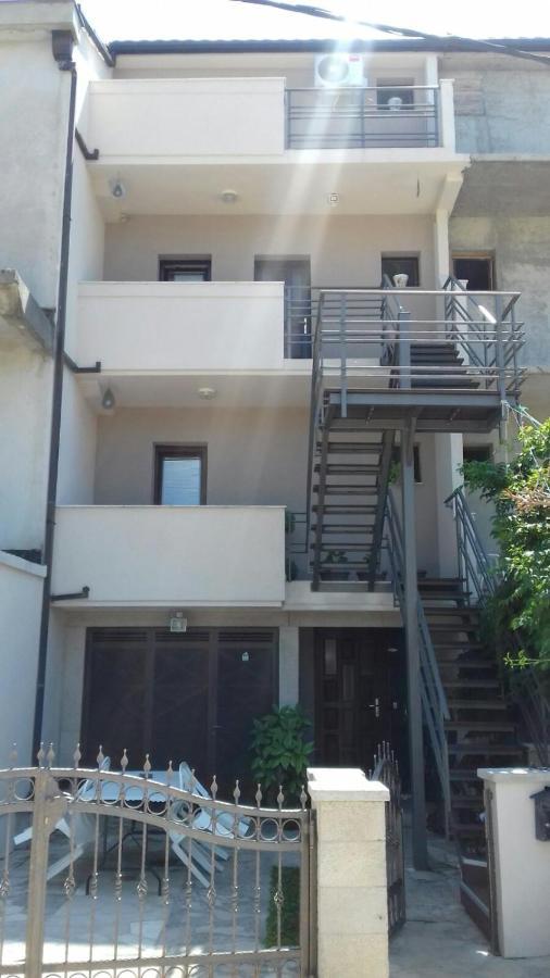 Apartmani Ivkovic+ Τρέμπινιε Εξωτερικό φωτογραφία