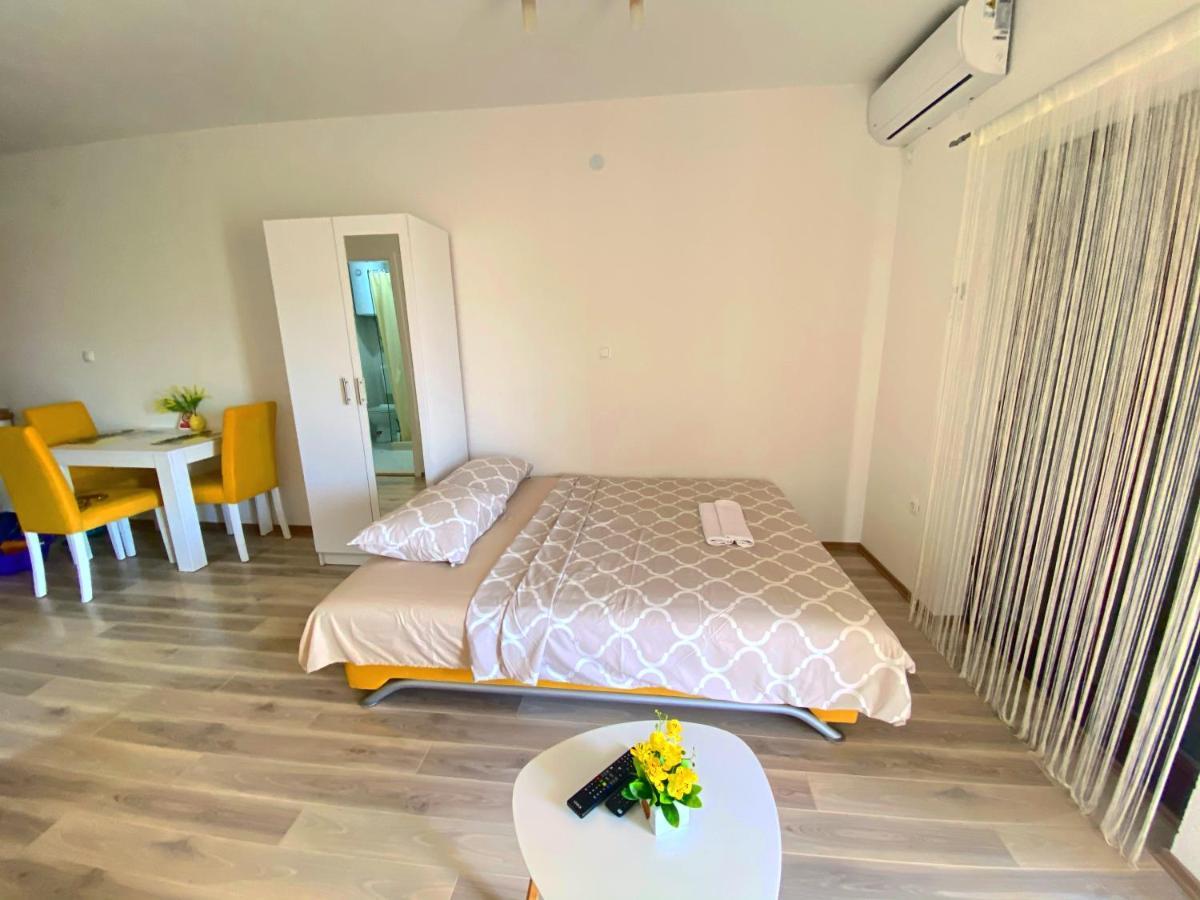 Apartmani Ivkovic+ Τρέμπινιε Εξωτερικό φωτογραφία