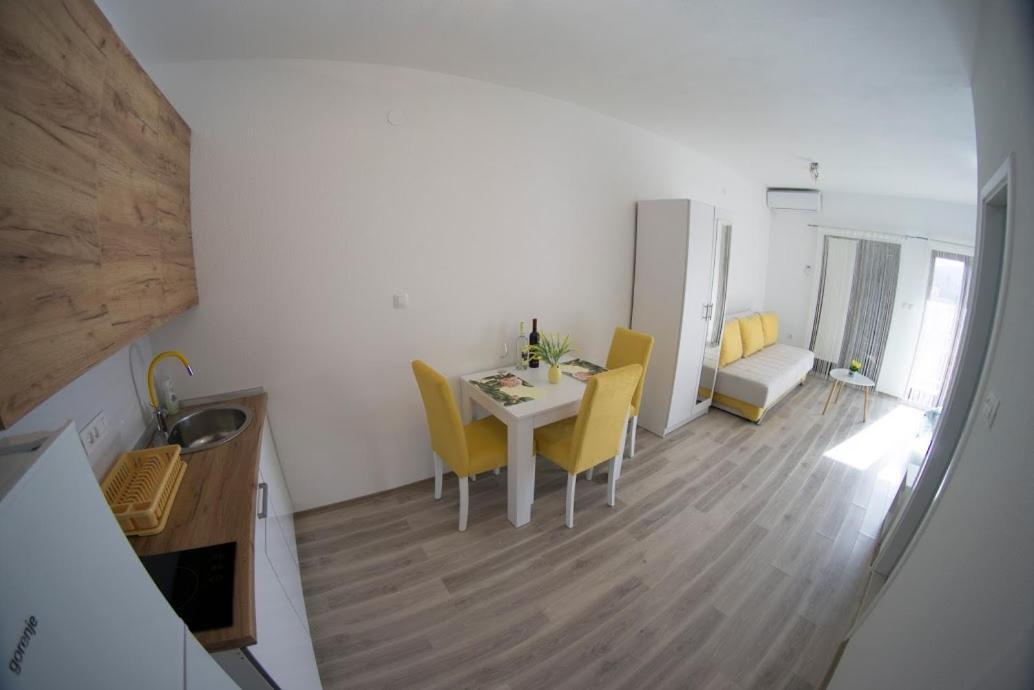 Apartmani Ivkovic+ Τρέμπινιε Εξωτερικό φωτογραφία