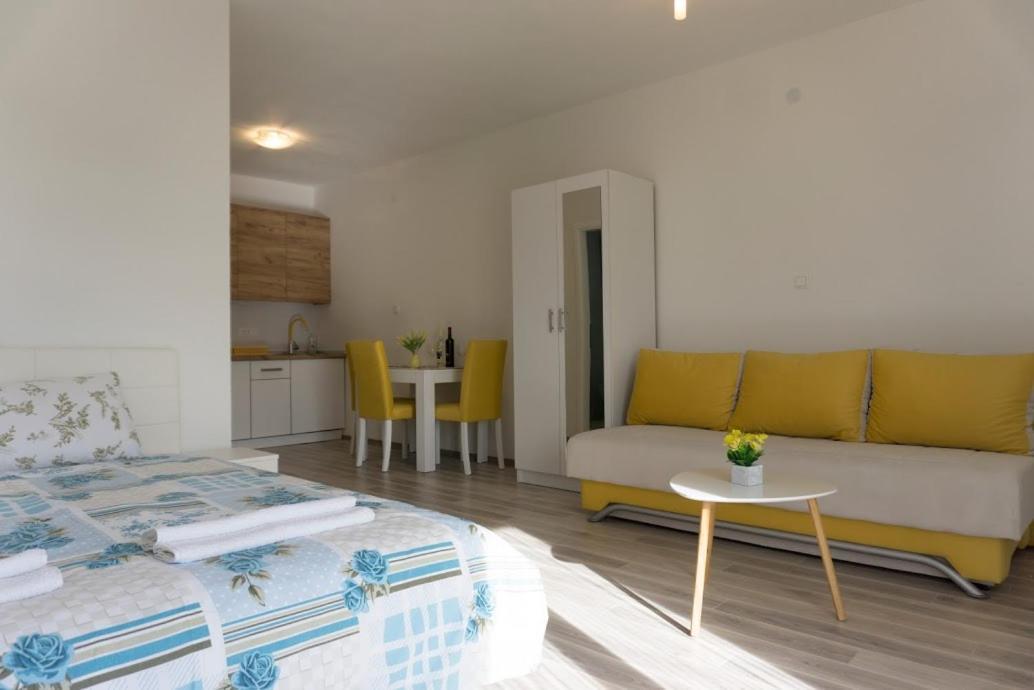 Apartmani Ivkovic+ Τρέμπινιε Εξωτερικό φωτογραφία